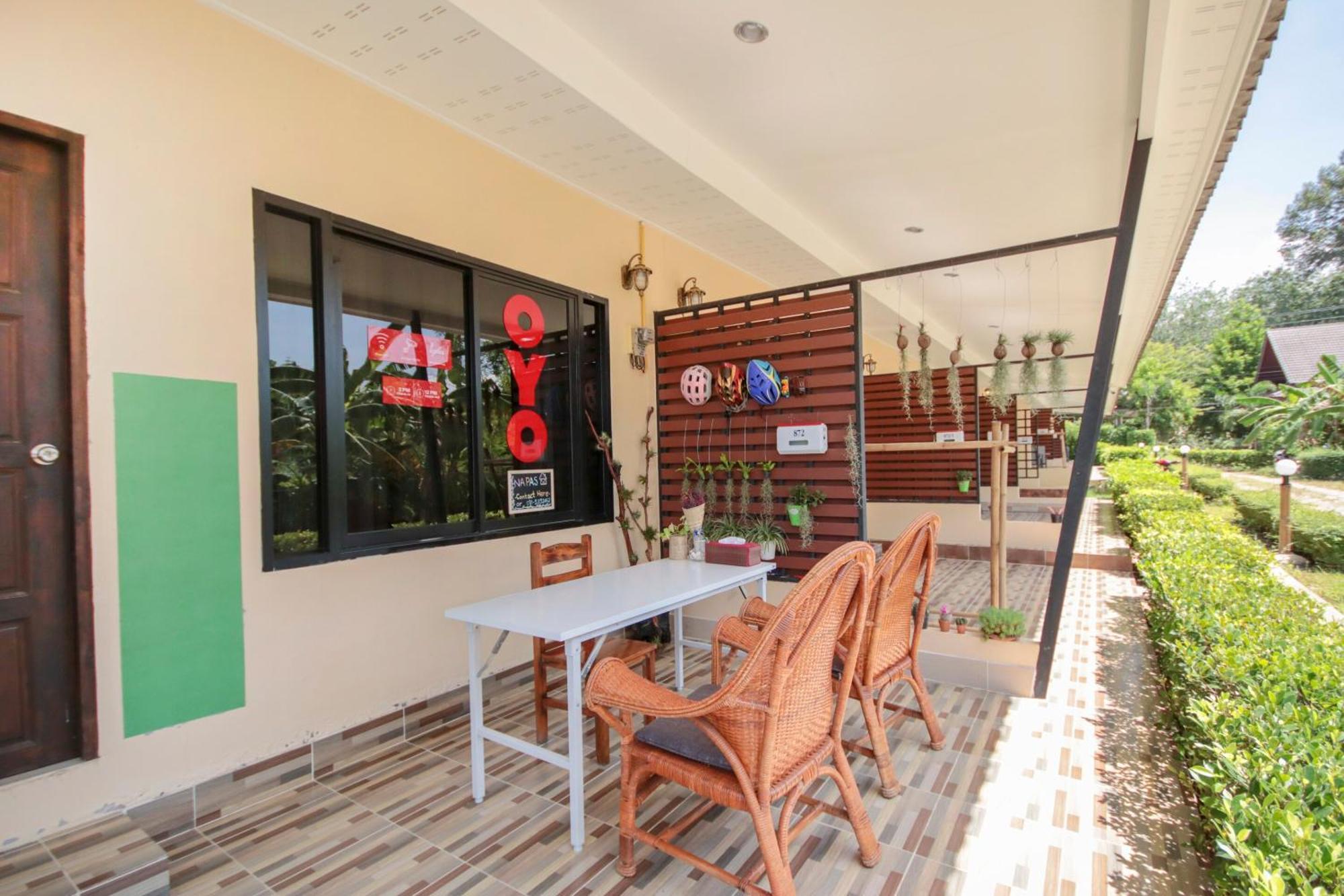 Hôtel OYO 1122 Napas House à Krabi town Extérieur photo